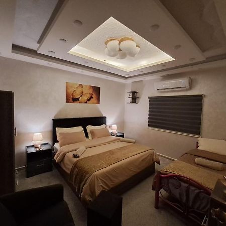 Cardostudio Hotel Jarash Buitenkant foto
