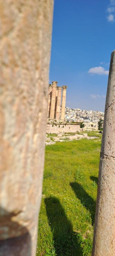 Cardostudio Hotel Jarash Buitenkant foto