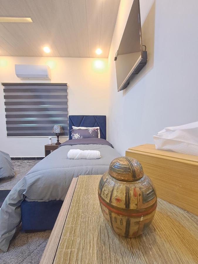 Cardostudio Hotel Jarash Buitenkant foto