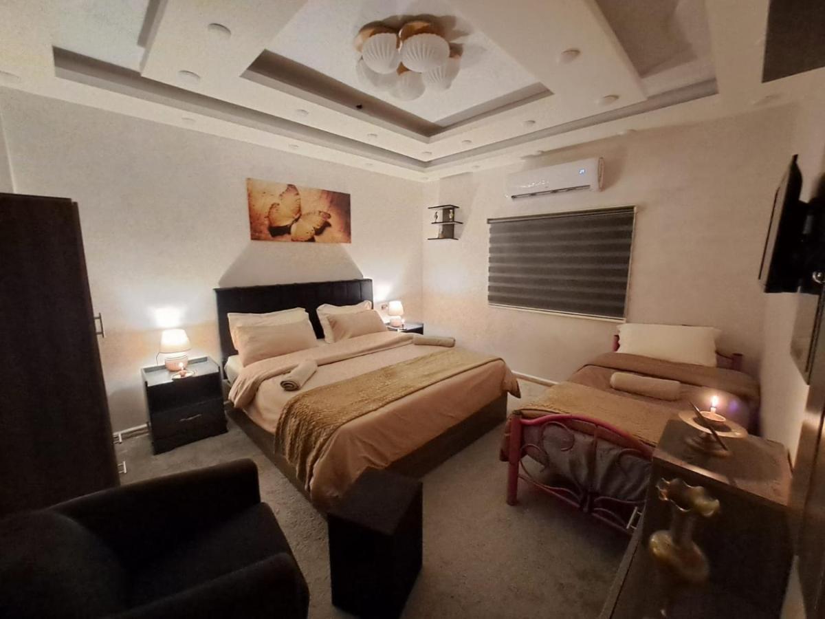 Cardostudio Hotel Jarash Buitenkant foto